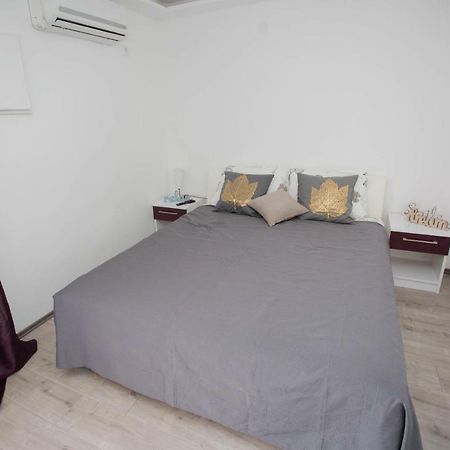 Apartman Ana 2 Требинье Экстерьер фото