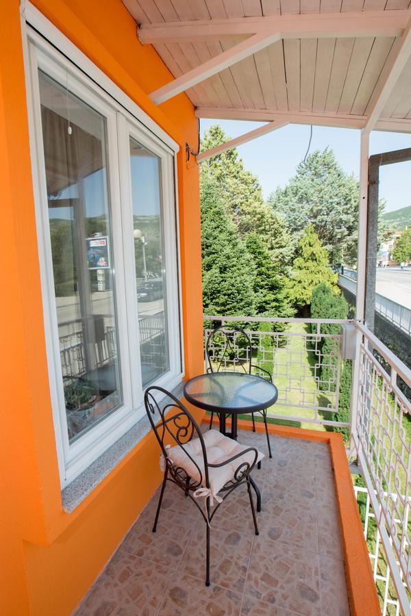 Apartman Ana 2 Требинье Экстерьер фото
