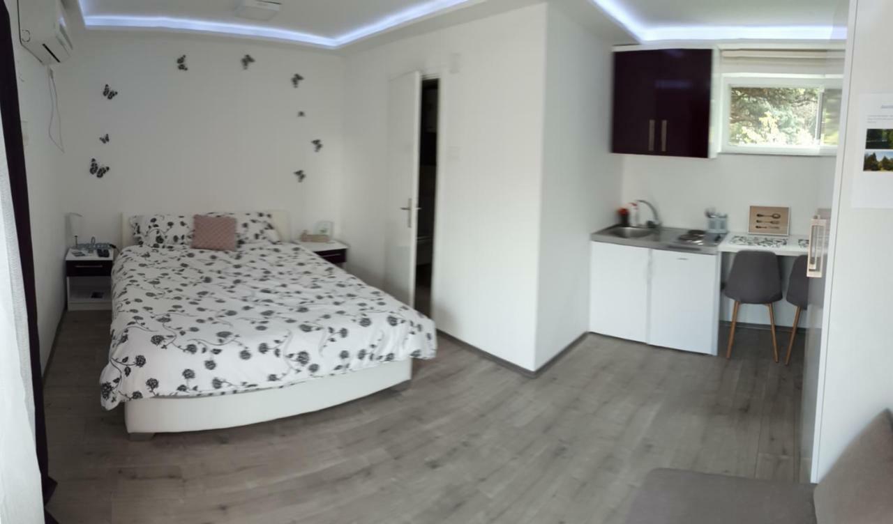 Apartman Ana 2 Требинье Экстерьер фото