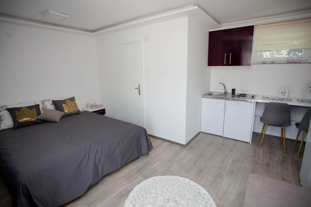 Apartman Ana 2 Требинье Экстерьер фото