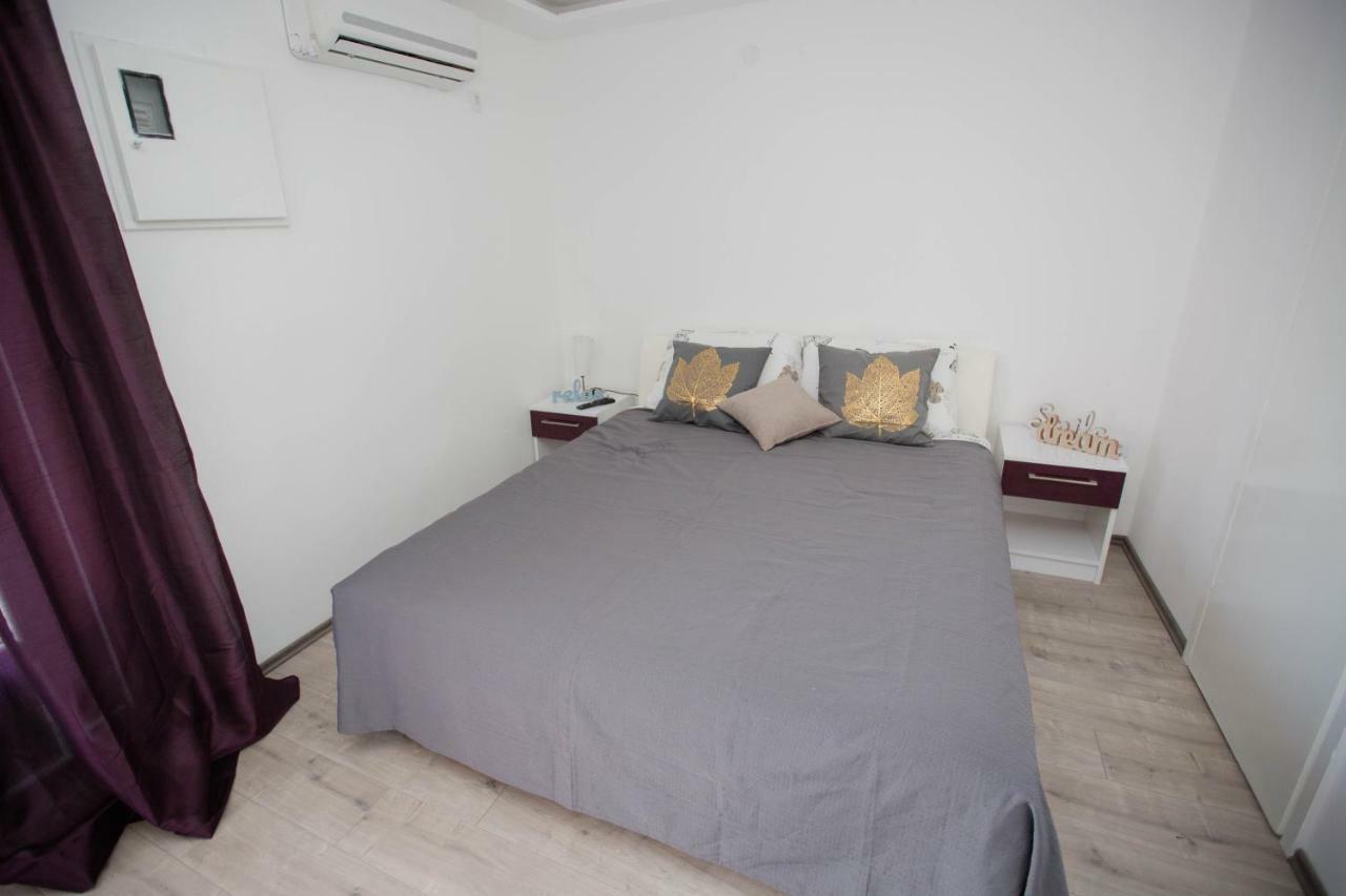 Apartman Ana 2 Требинье Экстерьер фото