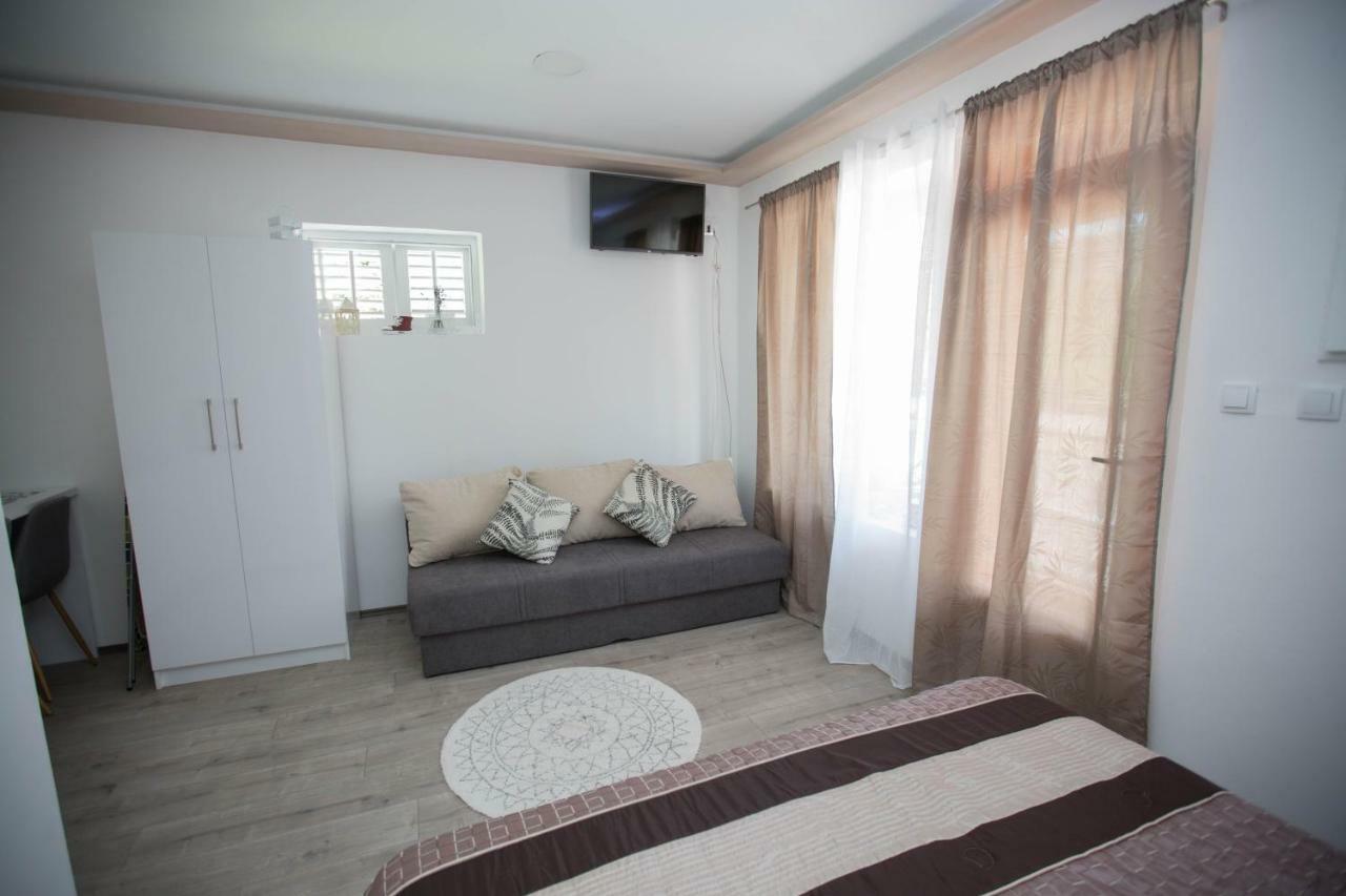 Apartman Ana 2 Требинье Экстерьер фото